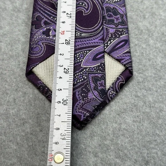 Nordstrom Purple Paisley Jacquard Mens Silk Tie 61 x 3.25 Long USA - Picture 5 of 6